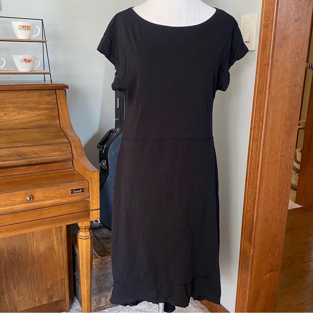 Neon Buddha black knit midi  dress size medium